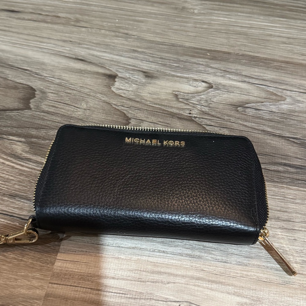 Michael Kors Smartphone Wristlet